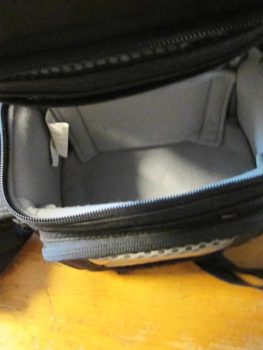 Kodak 10 X zoom easyshare Z740 5 MP case cables lense cover strap